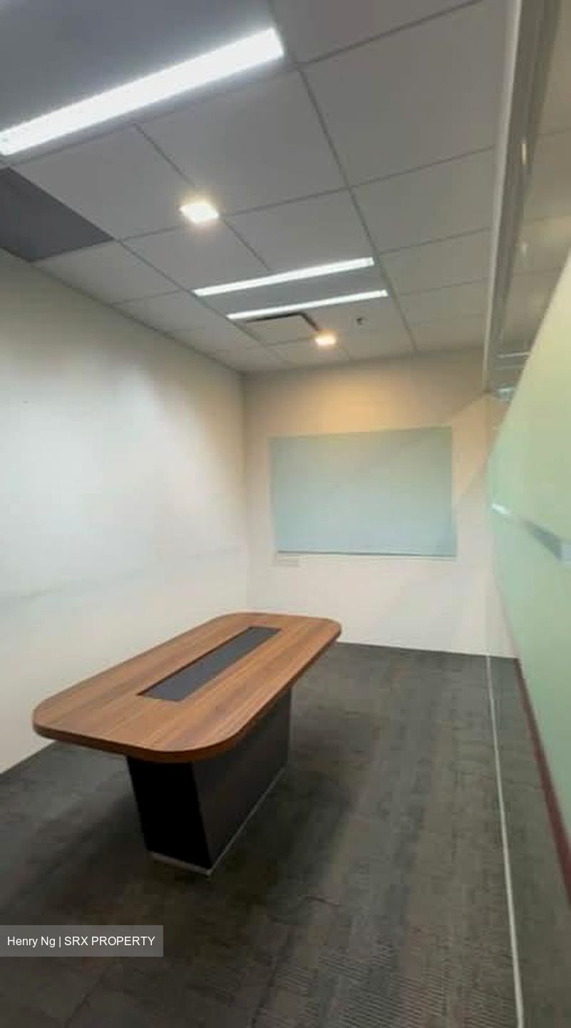 One Raffles Place (D1), Office #613766401